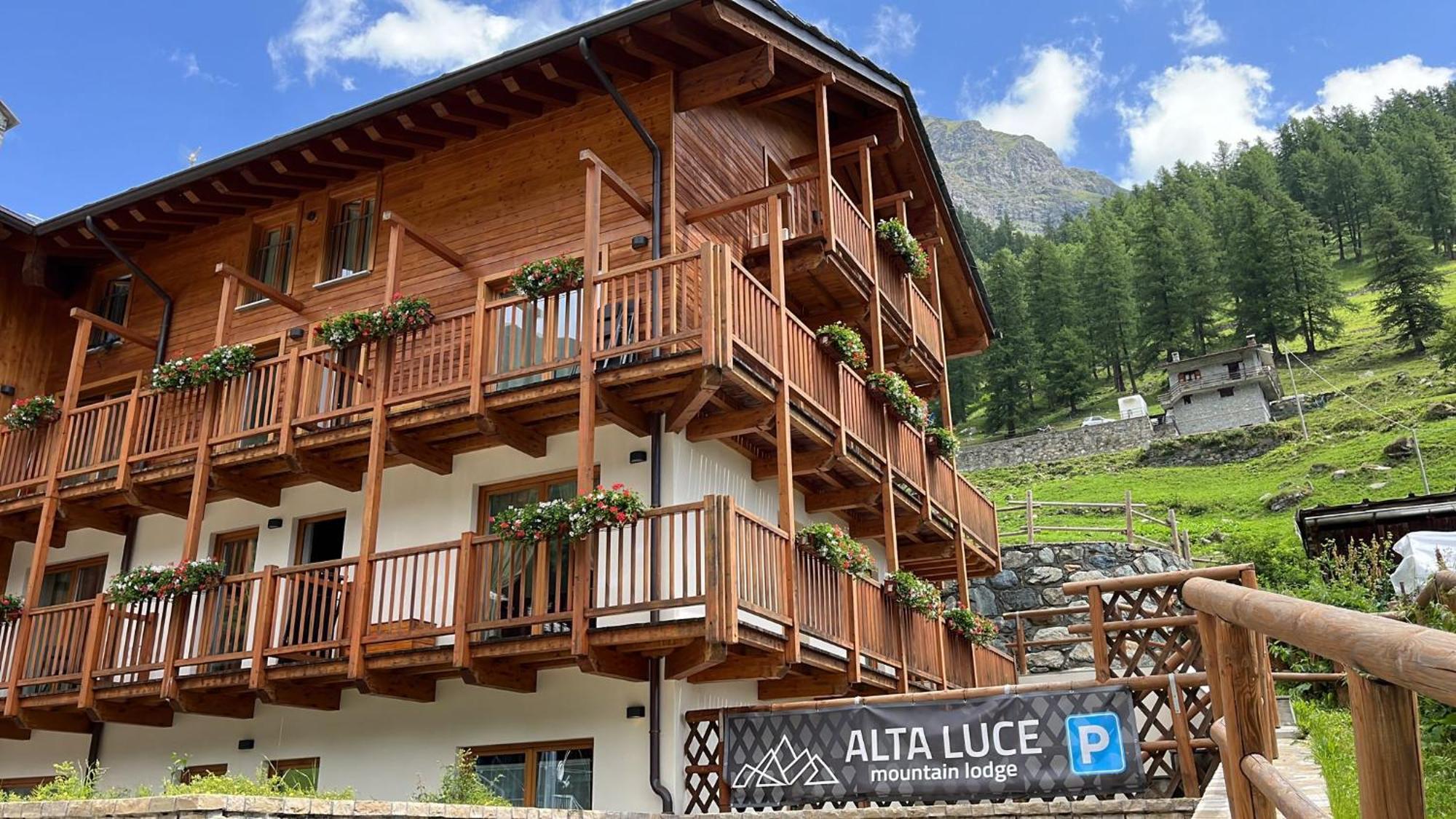 Alta Luce Mountain Lodge Gressoney-la-Trinité Buitenkant foto